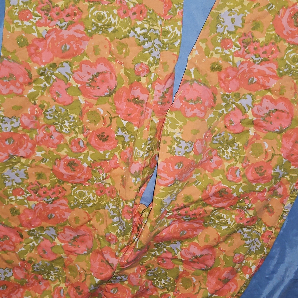 Liz Claiborne Floral Capris - Pink and Green